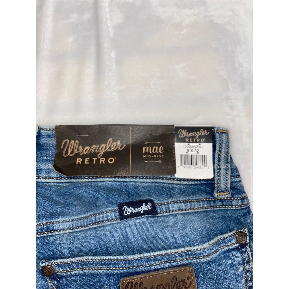 Wrangler Women's Retro Mae Mid Rise Stretch Boot Cut Jean Size 9x32 - Picture 9 of 9